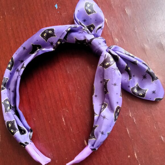 Purple Satin Kerchief Style Bow Headband W/ Black Cat Print - CUTE! - Picture 4 of 5